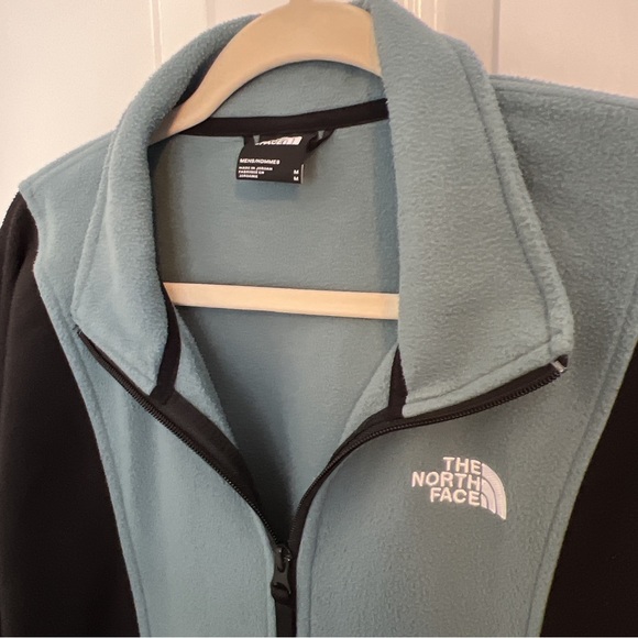 The North Face Fleece Jacket - Men’s - Picture 3 of 3
